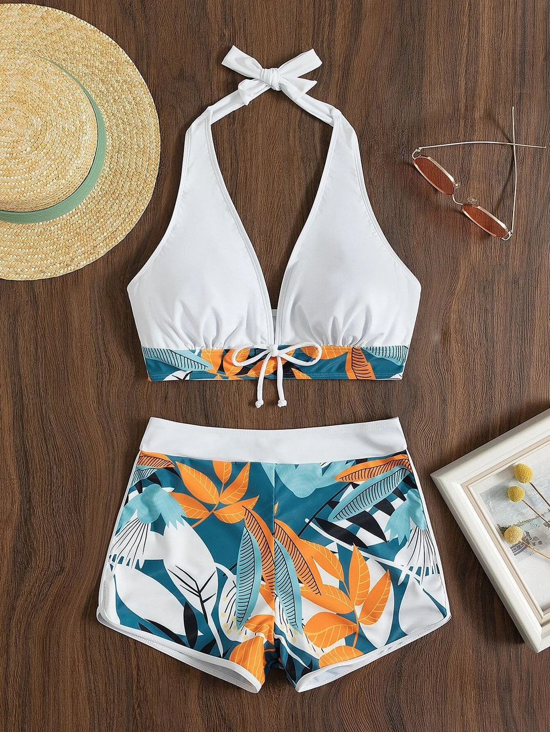 Dame bikini sæt med floralt design og justerbar top Stilla