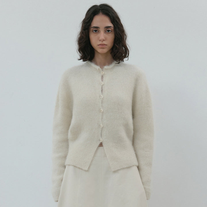Dame elegant og varm strikket cardigan med knaplukning Stilla