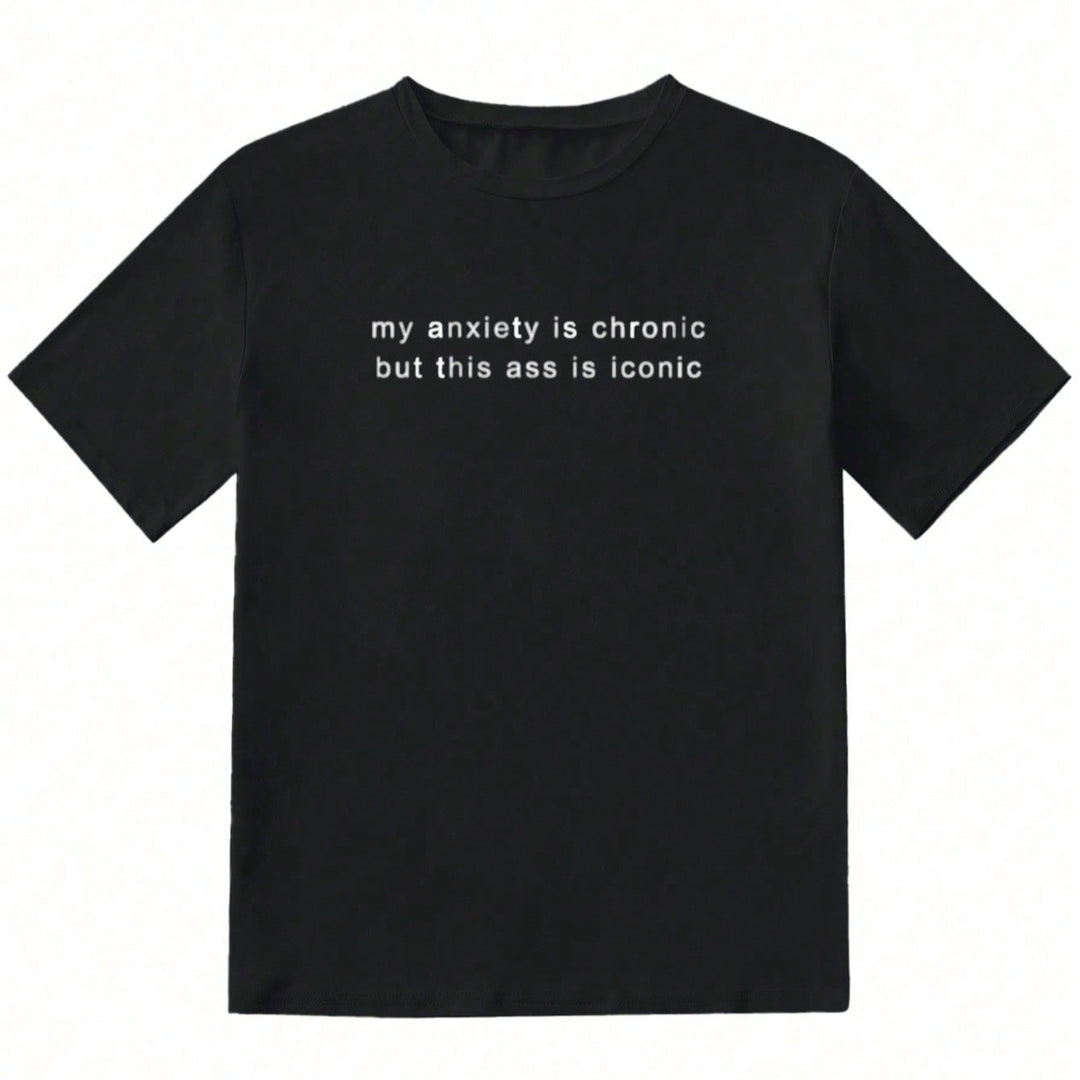 Dame T-shirt med kreativt statement og afslappet snit Skovae