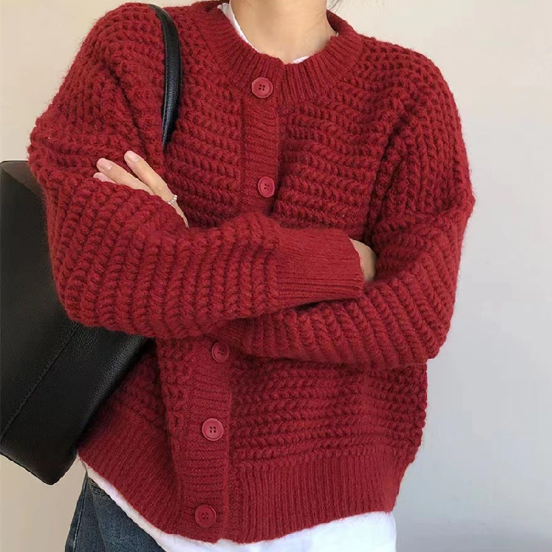 Dame Cozy Cardigan med indviklet kabelmønster og store knapper Stilla