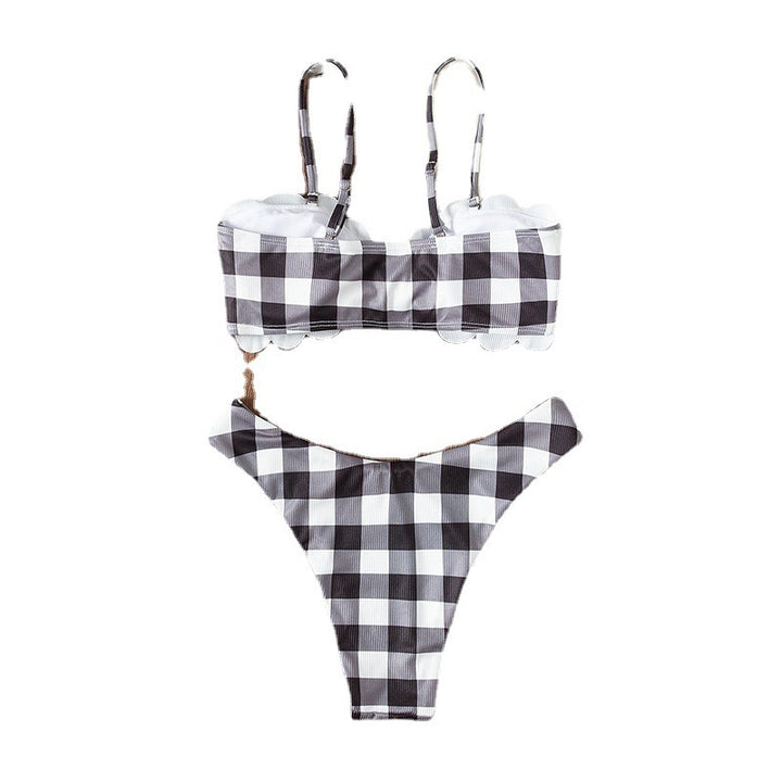 Dame triangel-bikini med elegant flæsedesign og legende ternet mønster Skovae