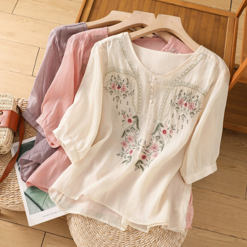 Dame bluse shirt med blomsterbroderi og knapbart udkant Stilla
