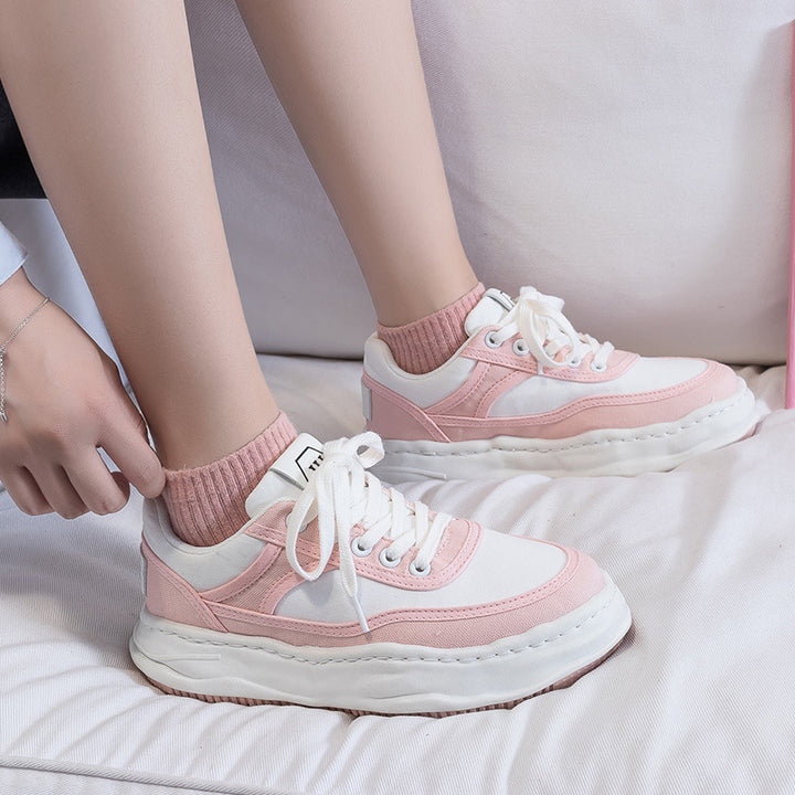 Dame sneakers i moderne chunky-design med fremragende dæmpning og skridsikker sål Stilla