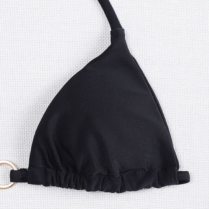 Dame triangel-bikini med gylden ringdetalje og justerbare stropper Skovae