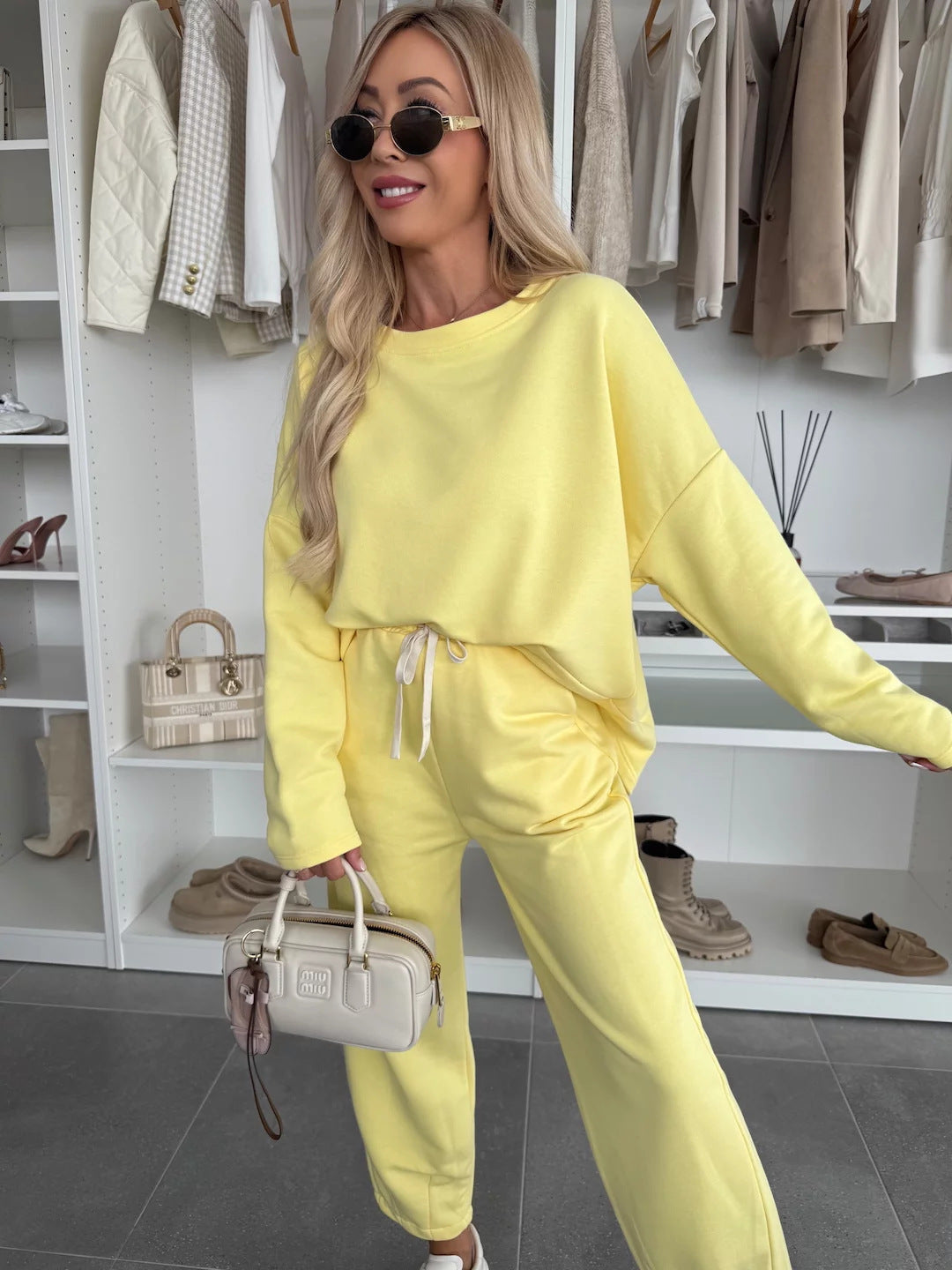 Kvinders loungewear sæt med komfortabel elastisk talje og moderne sweatshirt