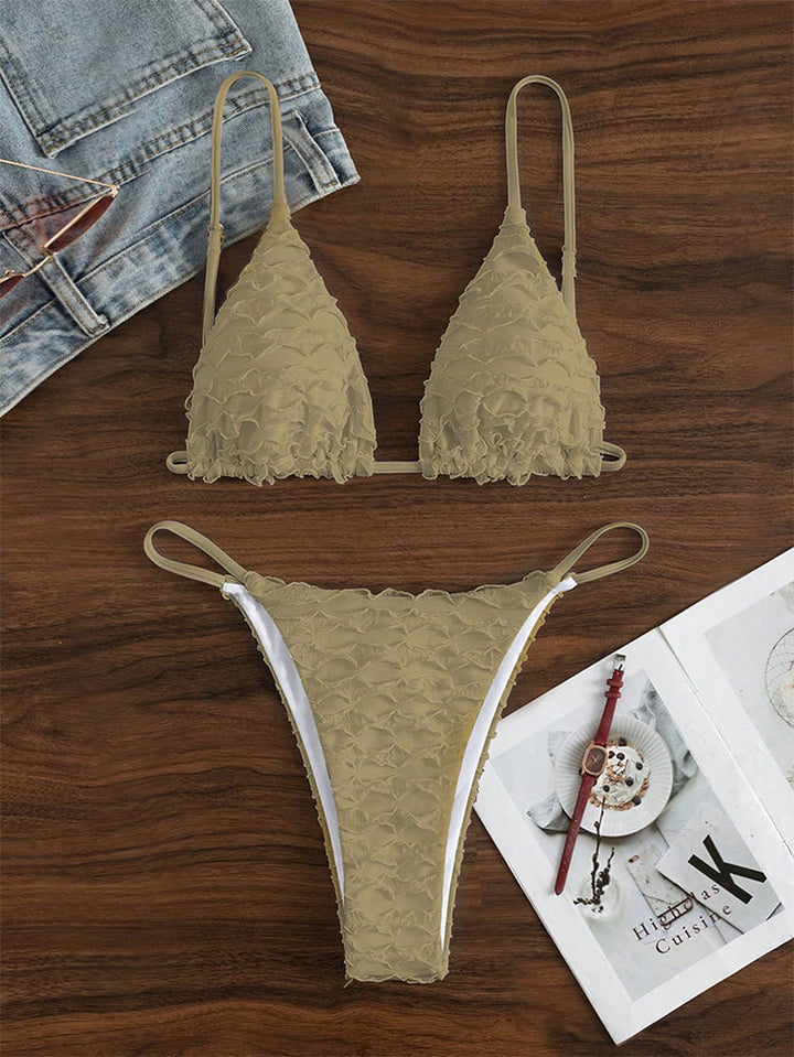 Dame triangle bikini med lagdelte volangdetaljer og justerbare stropper Skovae