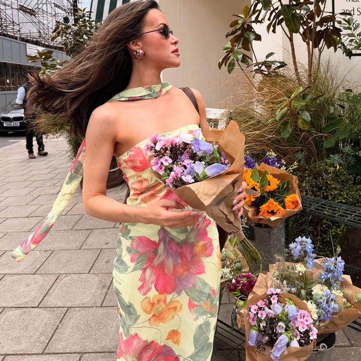Dame Elegant maxikjole med blomstermønster og smart rygsnøring Skovae