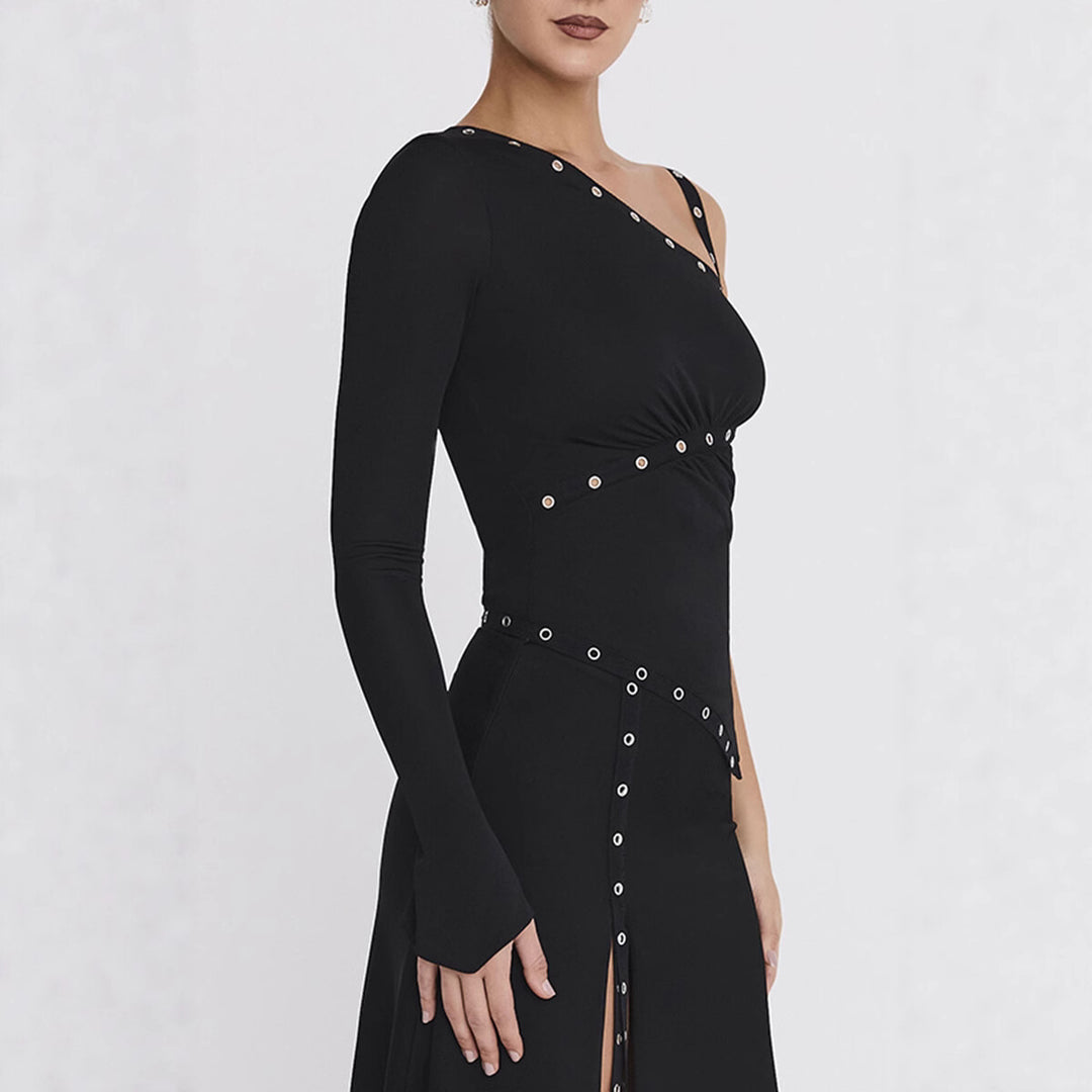 Damer Elegant top med asymmetrisk snit og dekorative øjer Skovae