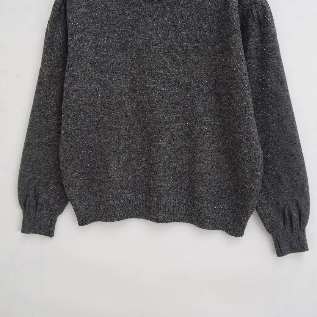 Dame Mode Strikpullover med elegante perledetaljer Stilla