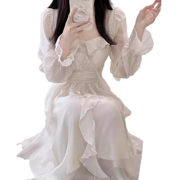 Femme Romantisk Flæse-Midi-Kjole med Off-Shoulder-Design Stilla