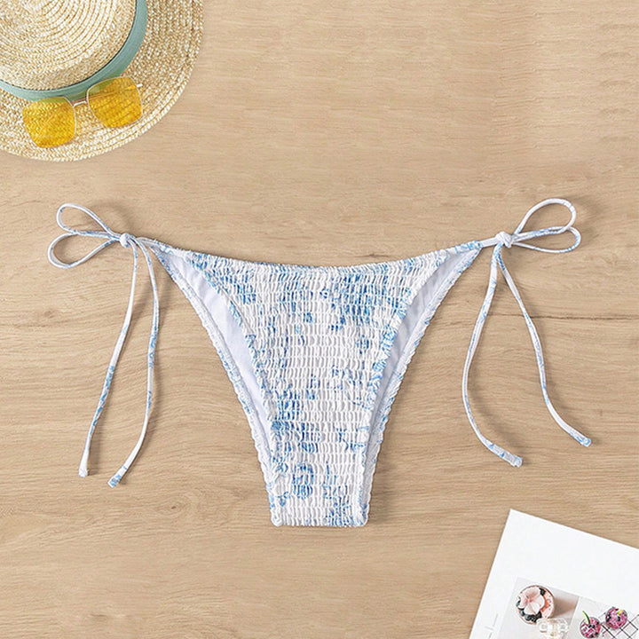 Dame bikini-bukser med justerbare bindebånd i siderne og elegant flæse-design Skovae