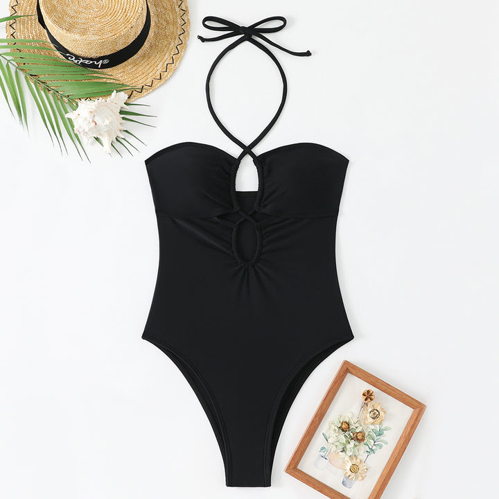 Dame one-piece badeshorts med moderne cut-out og justerbare stropper Skovae