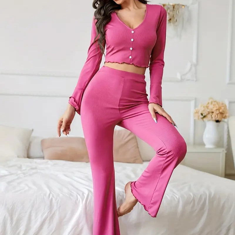 Dame pyjamasæt med knapper og moderne snit Stilla