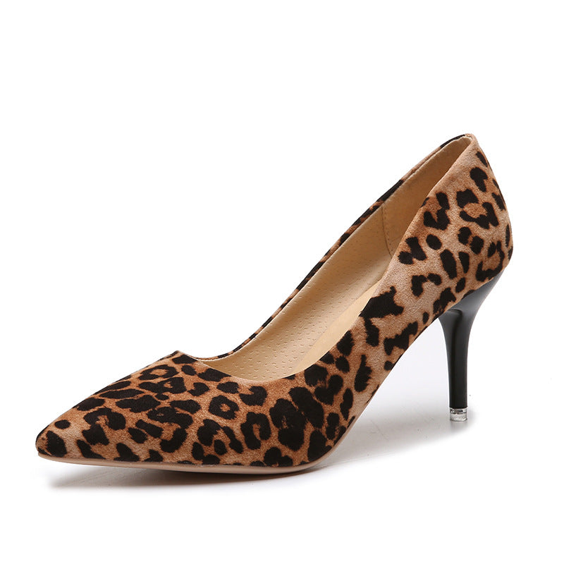 Dame High-Heel Pumps med elegant spids form og komfortabelt futter Stilla