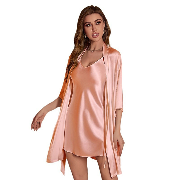 Dame Satin Kimono-Robe med flydende snit og elegante ærmer Stilla