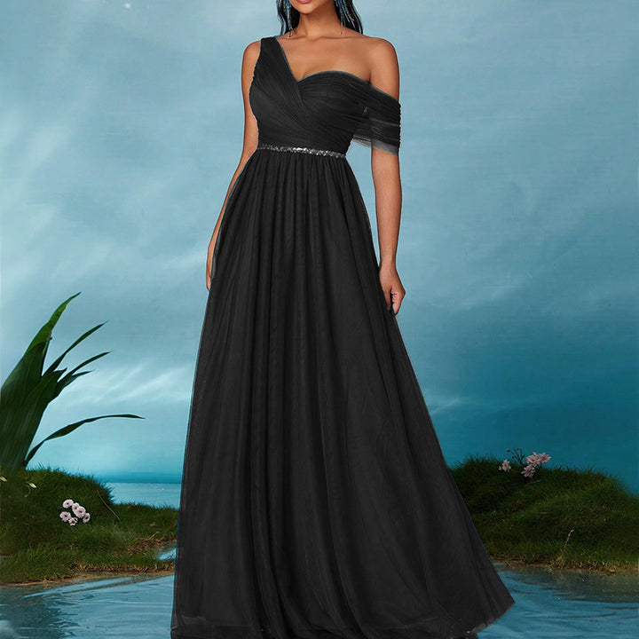Damer Elegant Off-Shoulder Aftenkjole med glitrende Taljev betoning Stilla