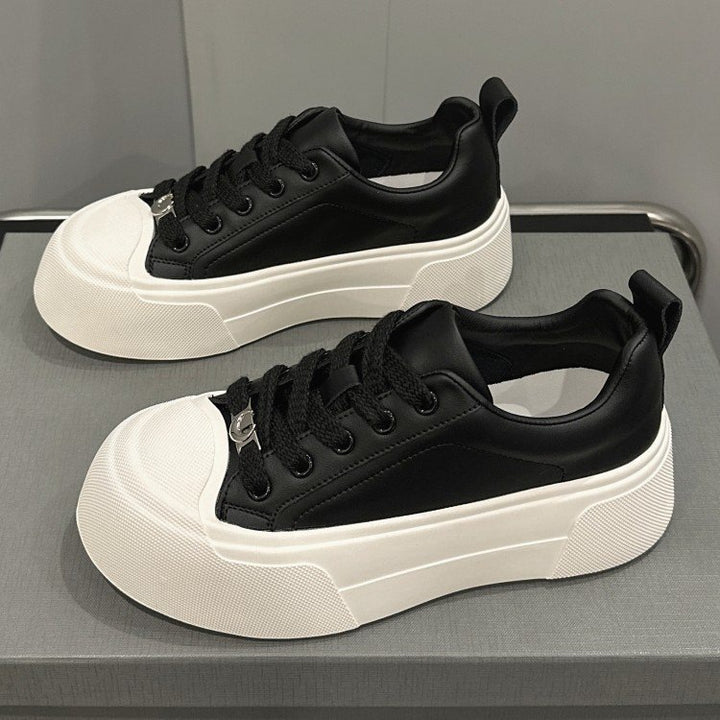 Dame mode sneakers med tyk plateau og høj kvalitet overfladestruktur Stilla