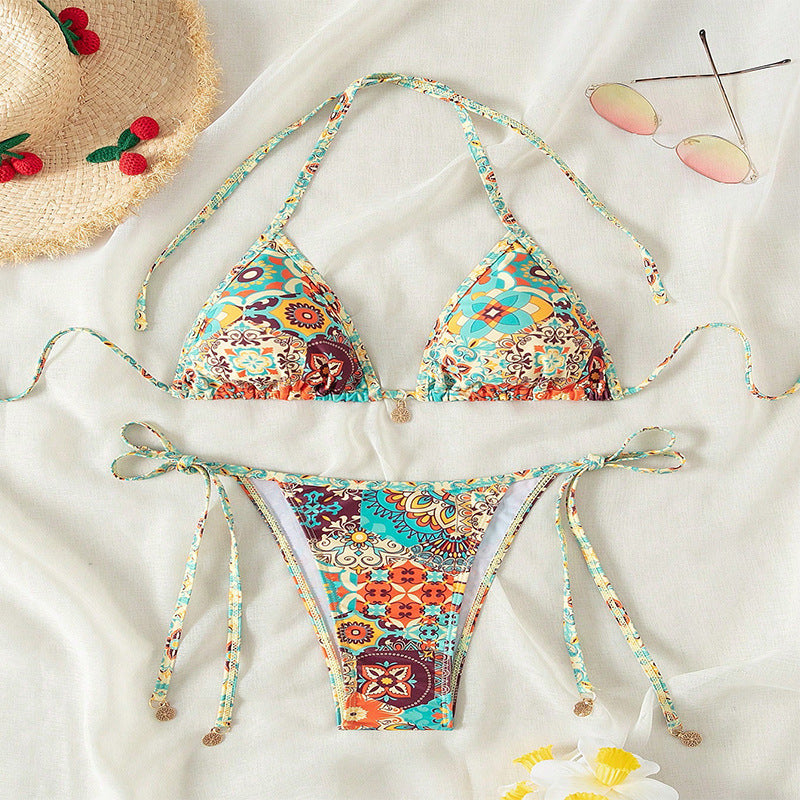 Dame triangel-bikini med legende design og justerbare bånd Skovae