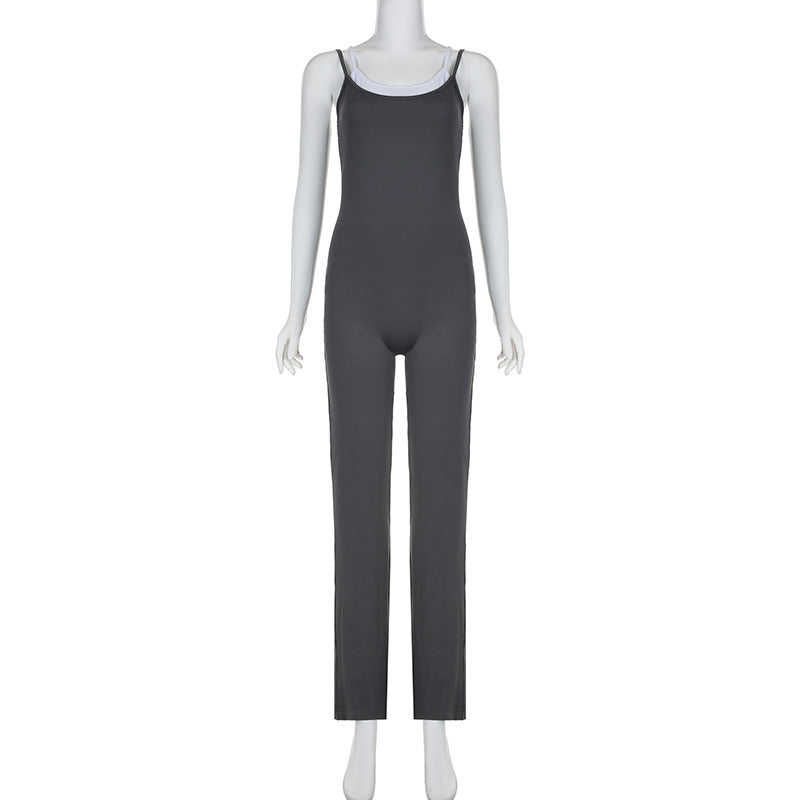 Dame jumpsuit med elegante striber og justerbare stropper Skovae