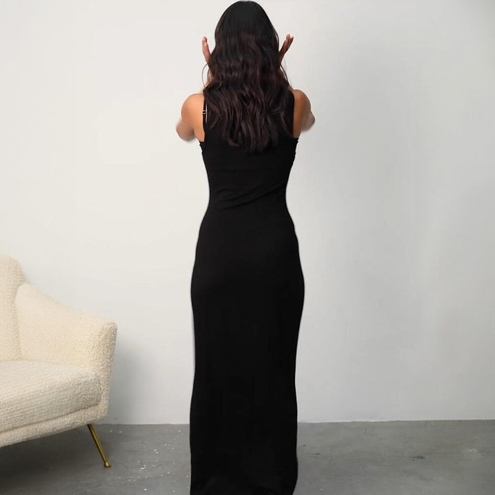 Dame Cut-Out Maxi Kjole med figursyet snit og fine stropper Stilla