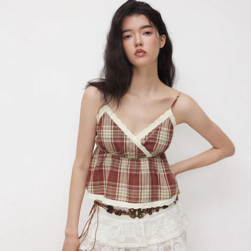 Dame Rynketop med V-hals og spidse accenter Skovae