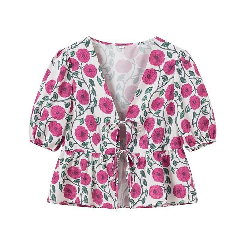 Dame sæt bestående af top og nederdel med blomsterprint og elegant indsnævring Stilla
