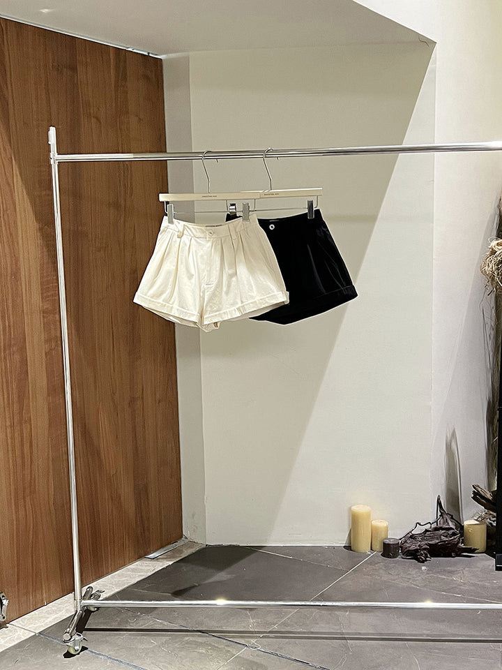 Dame Shorts med elegant A-linje og justerbar talje Stilla