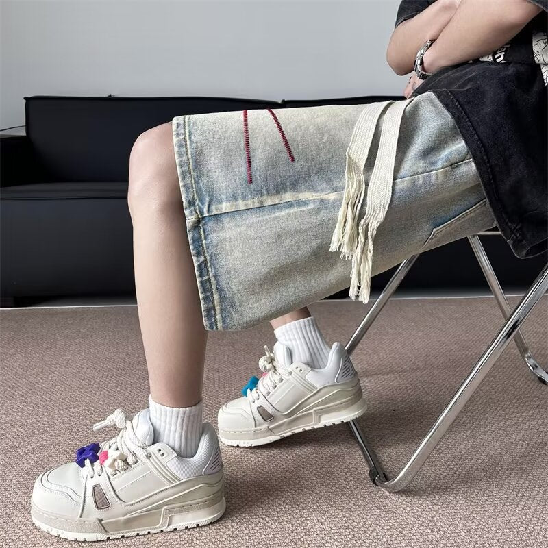 Herrer fashionable korte jeans-shorts med unikke distressed-detaljer og fleksibel talje Stilla