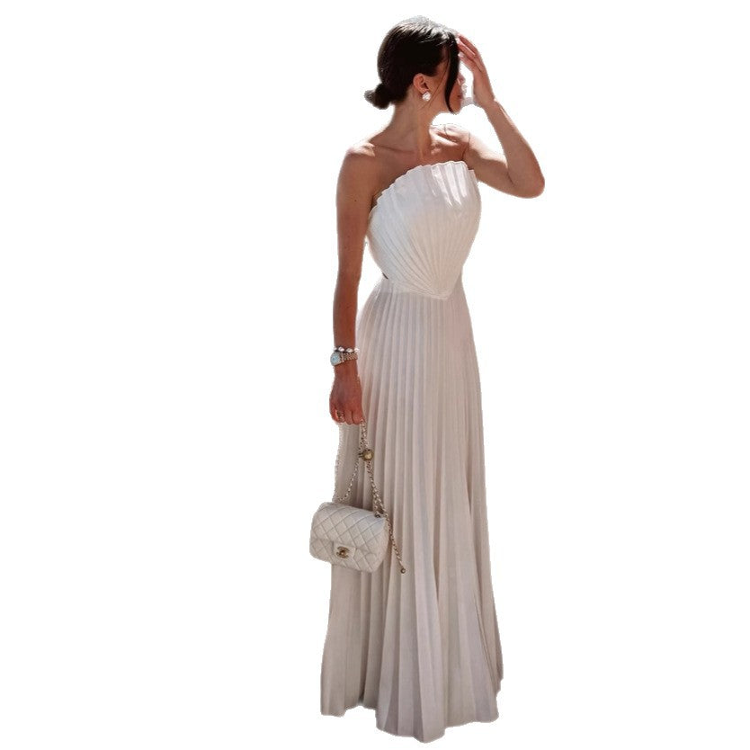 Dame Elegant og plisseret Maxikjole med off-shoulder design Stilla