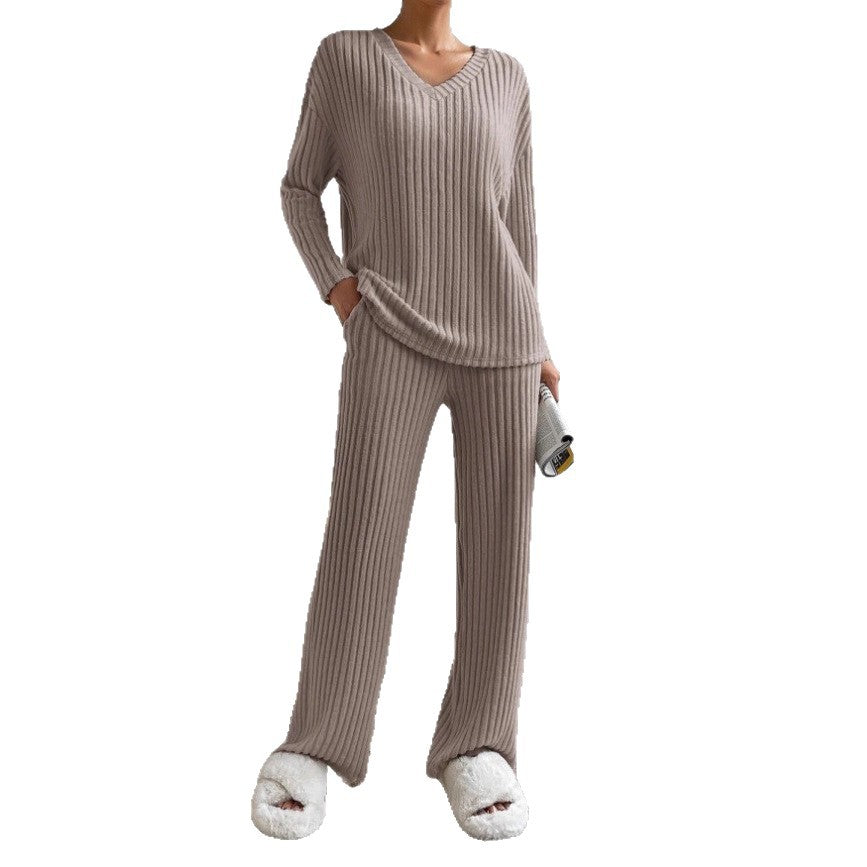 Kvindernes hyggelige strikkede jumpsuit i moderne ribdesign Stilla