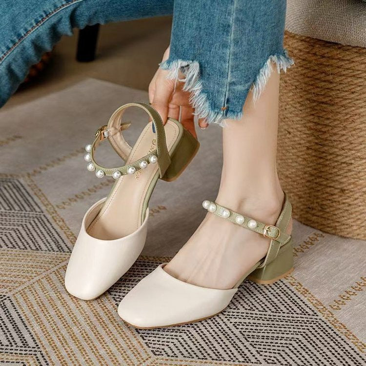 Dame Slingback-pumps med elegant perleapplikation og komfortabel blokhæl Stilla