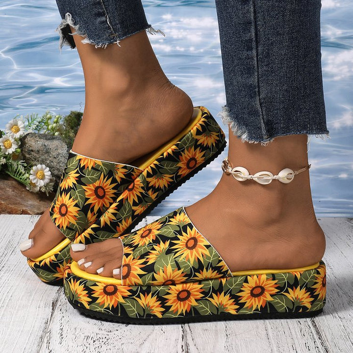Dame platform-sandaler med farverigt sommerfugledesign Stilla