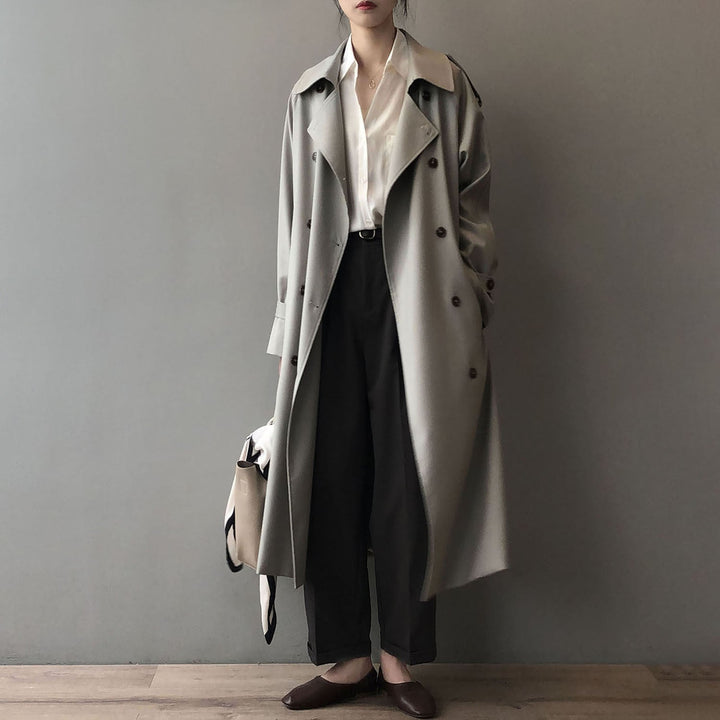 Stilla | Moderne Trenchcoat Med Dobbelt Knapliste Til Damer
