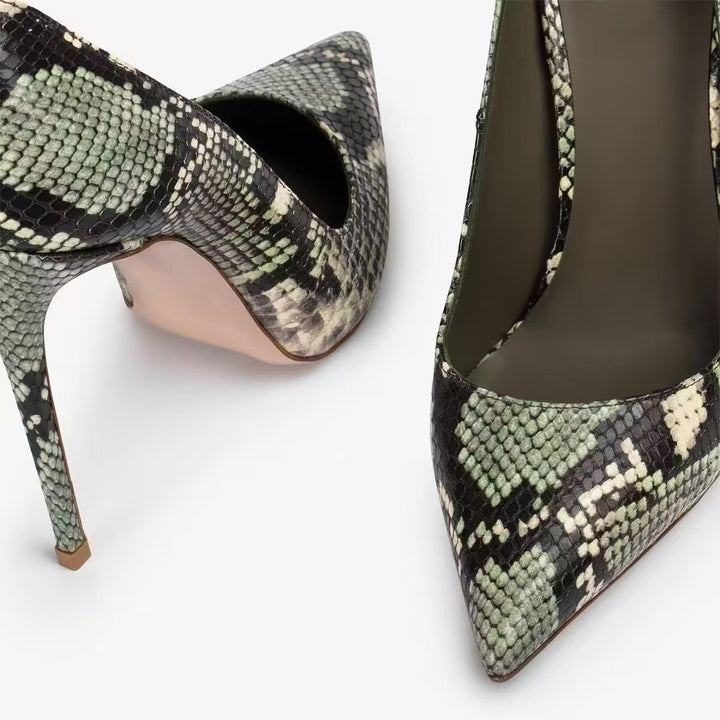 Femme Spidse-Tå Højhælede Python-Print Pumps Stilla