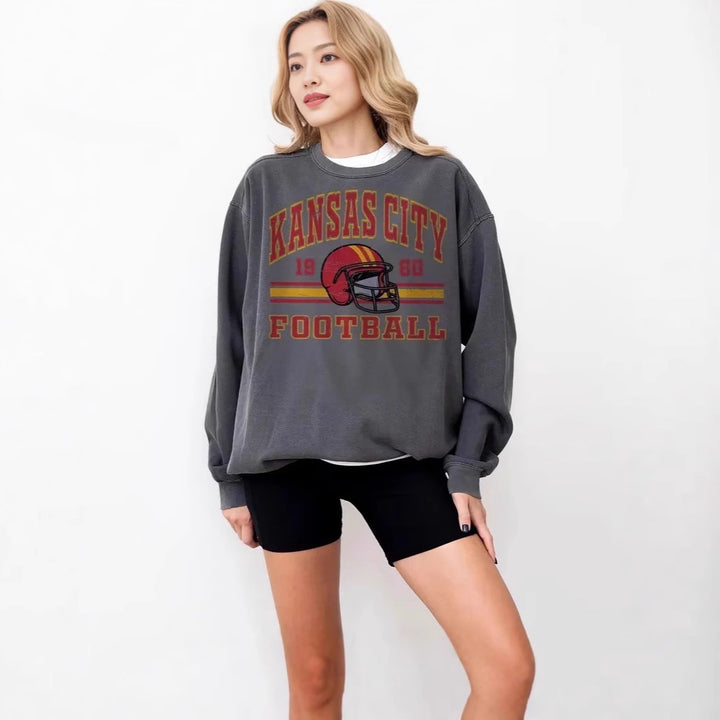 Kvinder Oversized Sweatshirt med nostalgisk fodboldmotiv Skovae