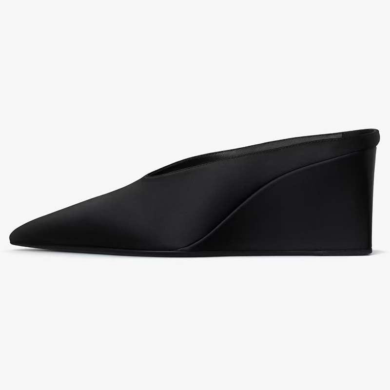 Femme Chic Spids-Tå Wedge Mules med slankt design Stilla