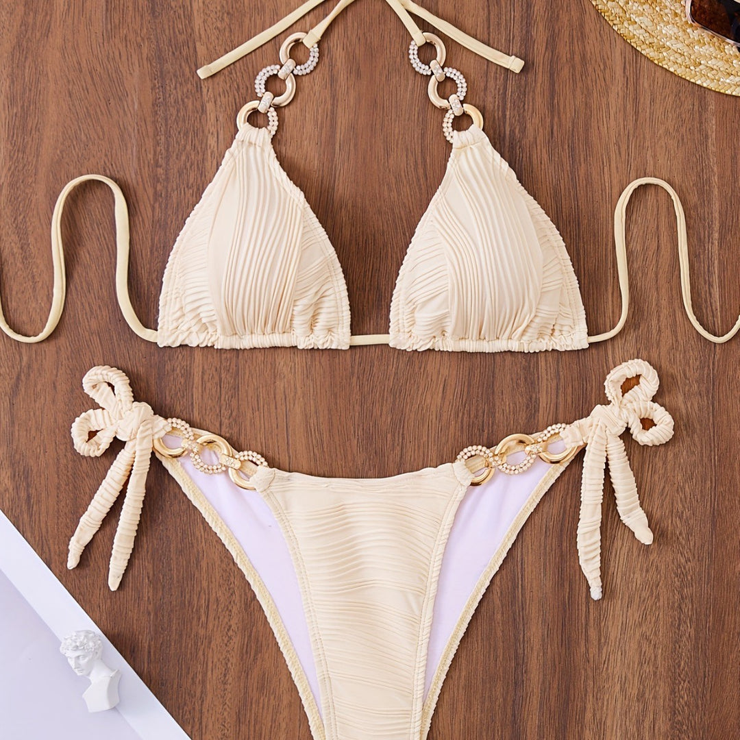 Dame triangel-bikini med raffineret flæse design og høj kvalitets ringdetaljer Skovae