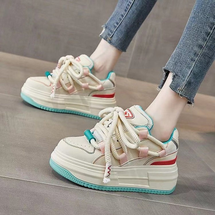 Dame Plateau-Sneakers med tykke såler og stilige snørebånd Stilla