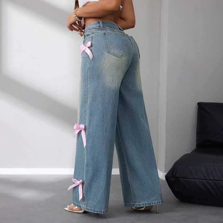 Kvinders brede højtaljede jeans med dekorative bueapplikationer Stilla