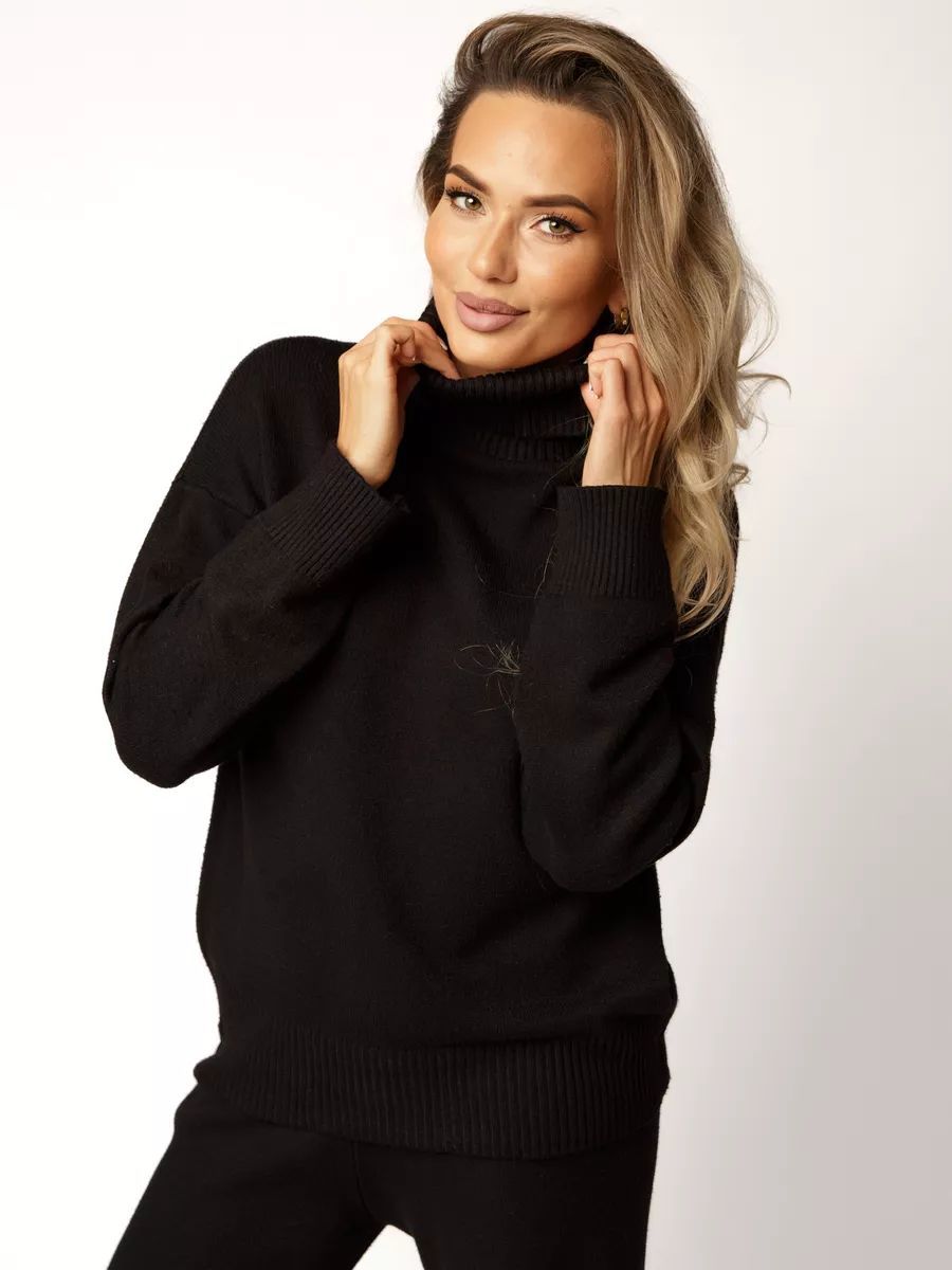 Dame strikpullover med høj krave og let oversized pasform Stilla