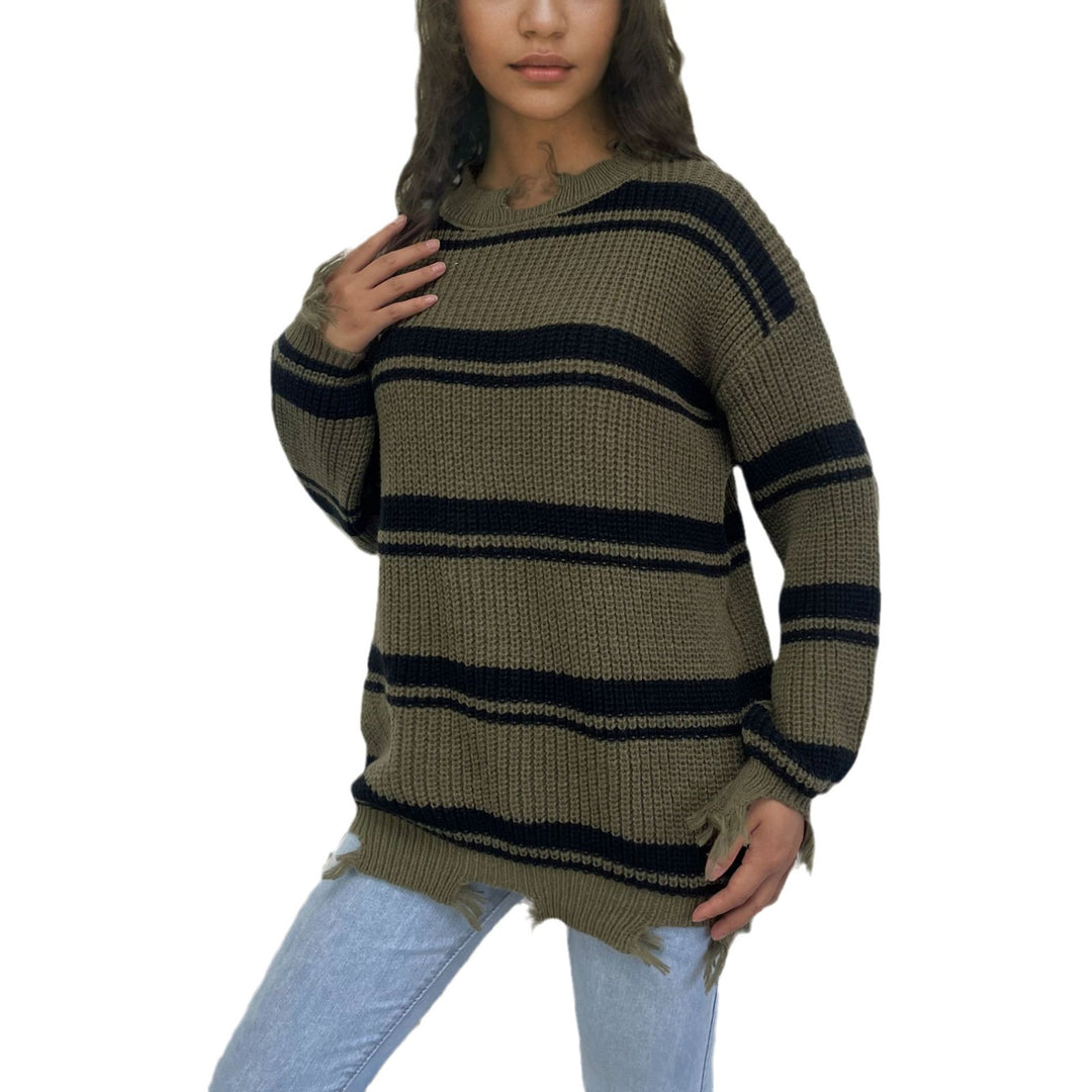 Dame oversized strikket sweater med trendy stribemønster og frynse detaljer Stilla