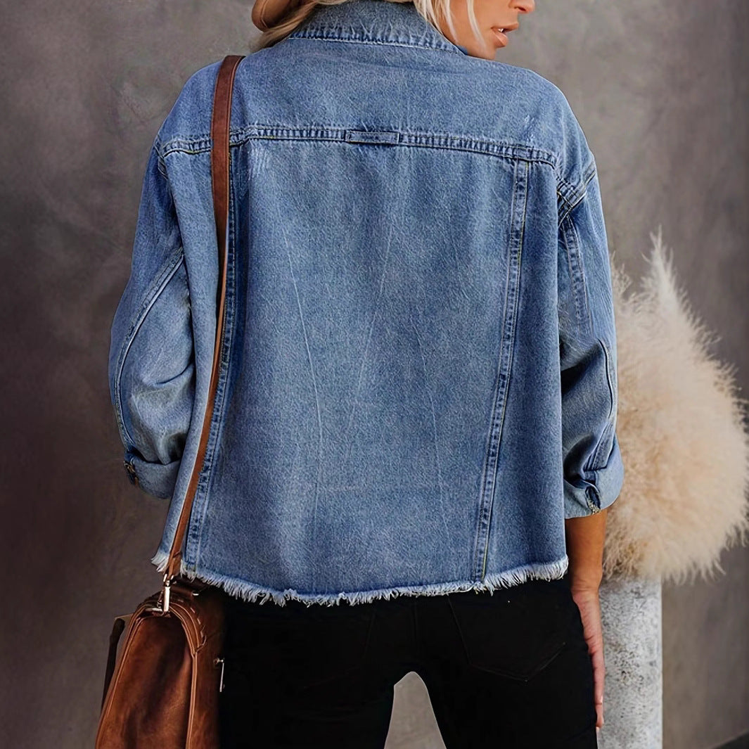 Dame Oversized Jeansjakke med frynset kant og vintage-accenter Stilla
