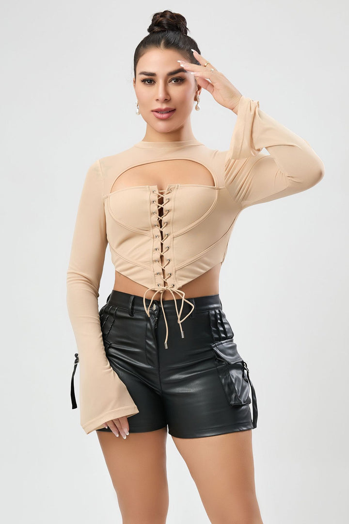 Dame trendy cropped top med cut-outs og snøring Stilla