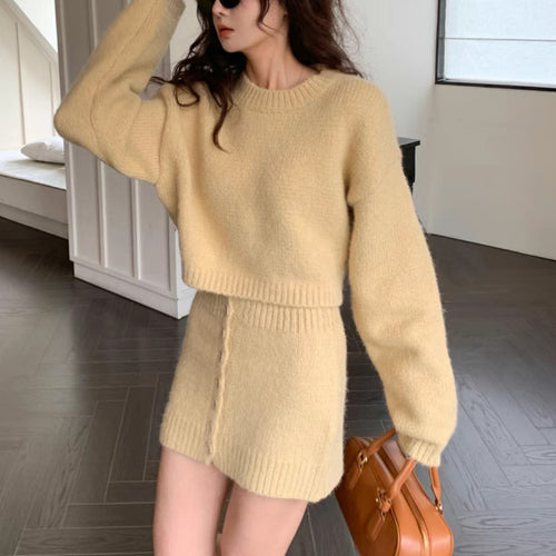 Femme Cozy Strikpullover og Nederdel Sæt Stilla