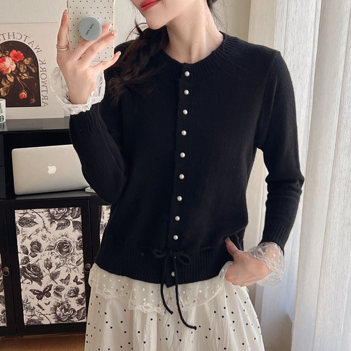 Dame cardigan med blonde trim og knapdetaljer Stilla