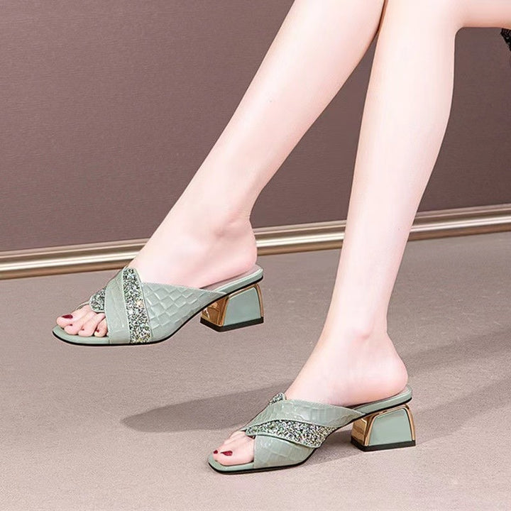 Dame elegante mules med glitrende rem og lav blokhæl Stilla