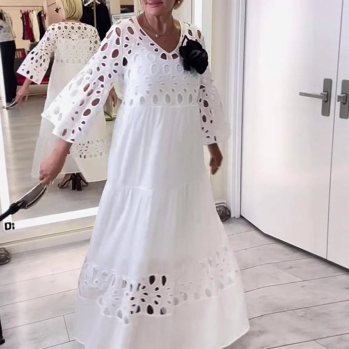 Dame Maxikjole med blomsterudskæringsdesign Stilla