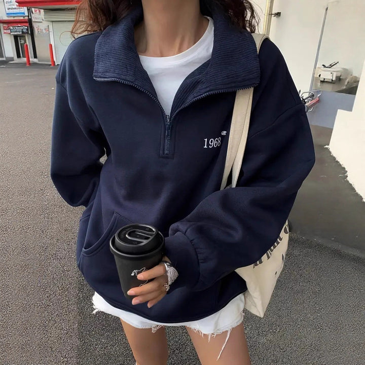 Kvinders sporty sweater med høj krave og lynlås Skovae