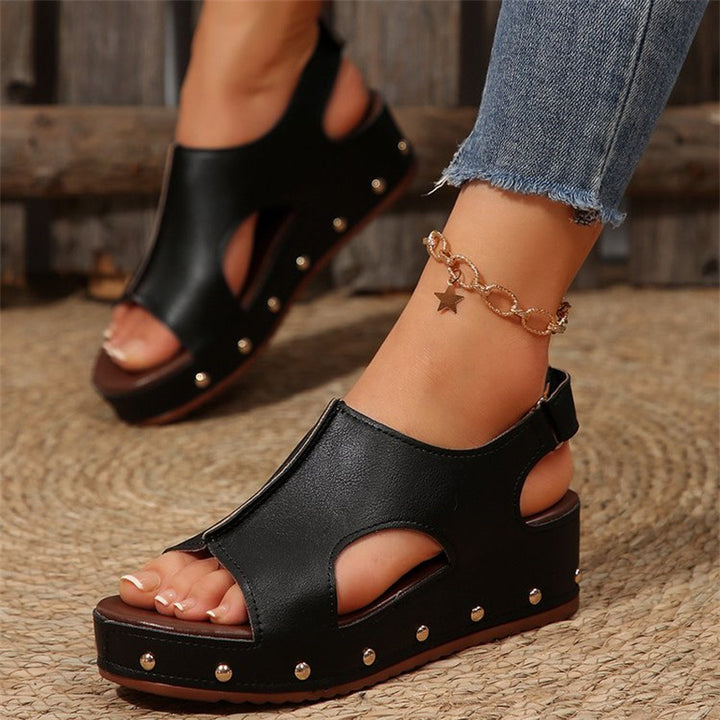 Dame Trendy Wedge-sandaler med åben tå og fashionable nitter Stilla