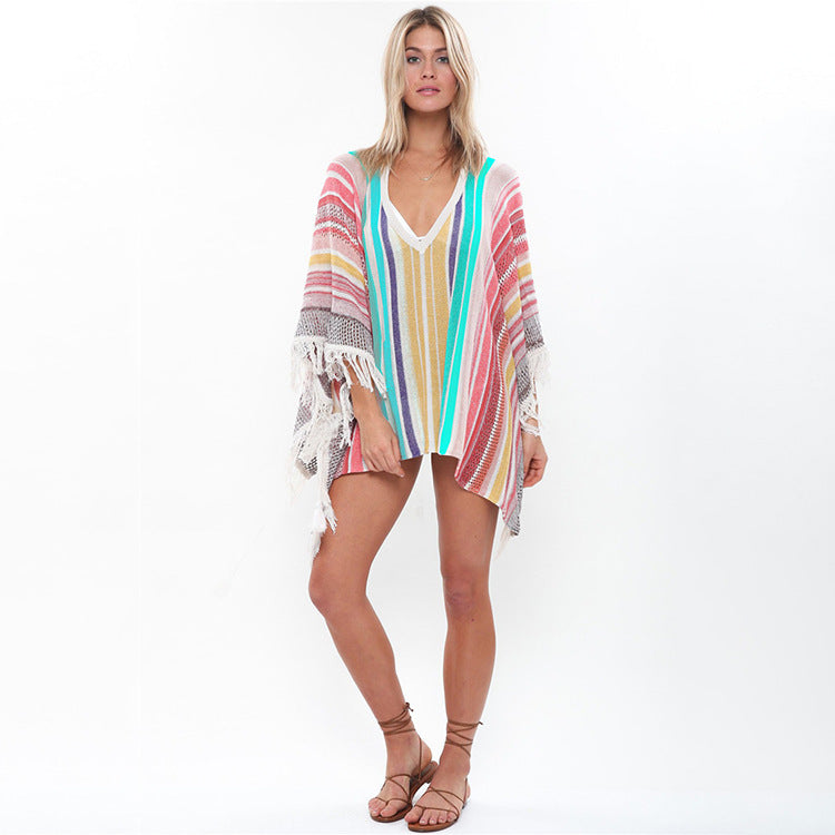 Dame Strandponcho med farverigt frynse-design Stilla